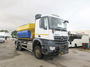 REF 56 - 2017 Mercedes Euro 6 6x6 Gritter for sale