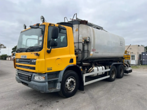 REF 07 - 2007 DAF Phoenix bitumen tar sprayer for sale (1)