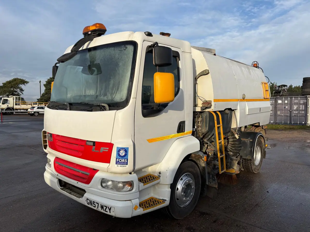 2007 DAF LF220 Road sweeper for sale
