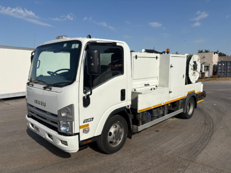 2015 Isuzu N75.150 7.5 ton Rioned combination jet vac